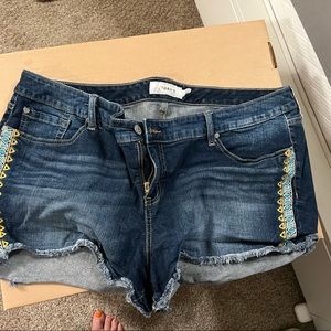 Torrid short shorts